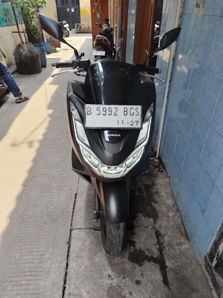 Honda PCX 160cc (2022) Low KM