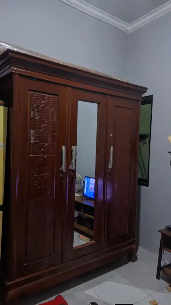 Lemari Jati baru 7 hari
