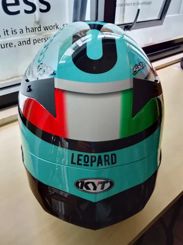 Jual helm kyt tt leopard