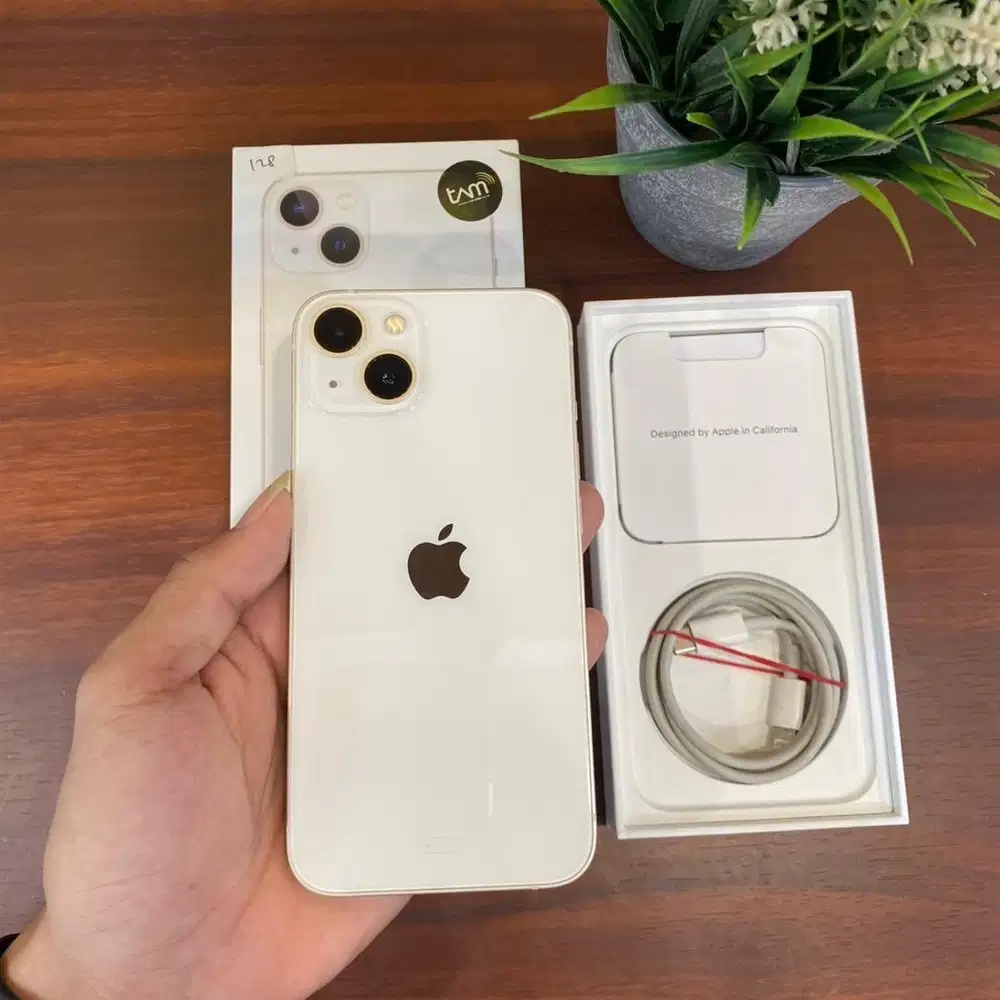 iPhone 13 128GB Starlight iBox