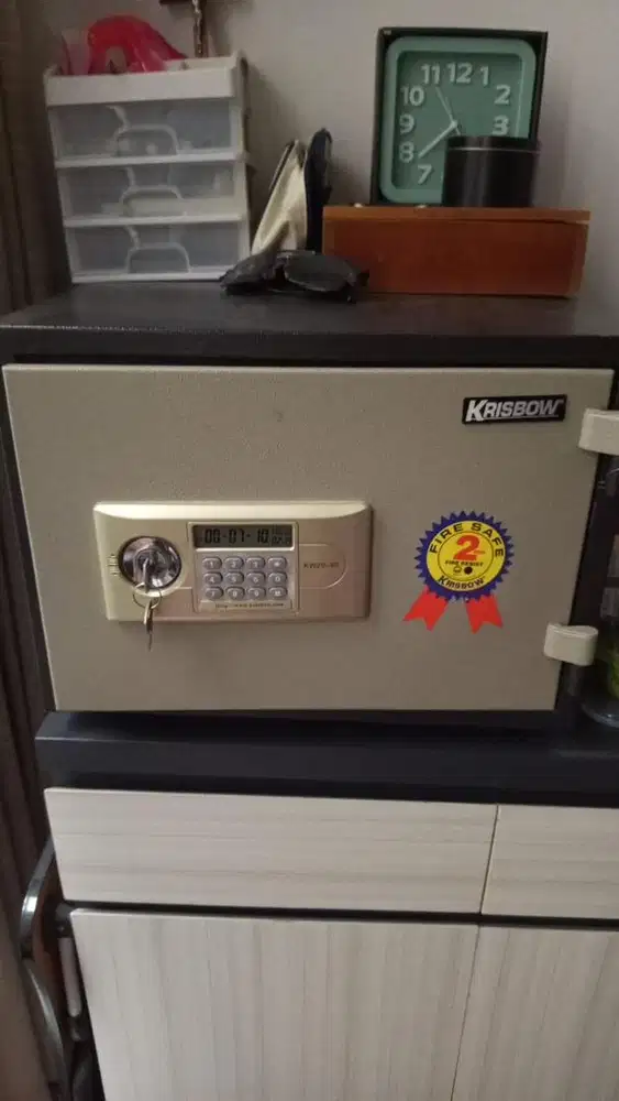 Brankas Krisbow Fire Safe KW20-90 – Aman & Kondisi Baik