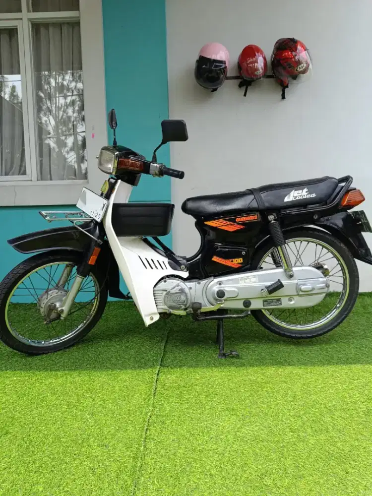 Suzuki RC 100 Tahun 1988 Mulus Mesin Enak