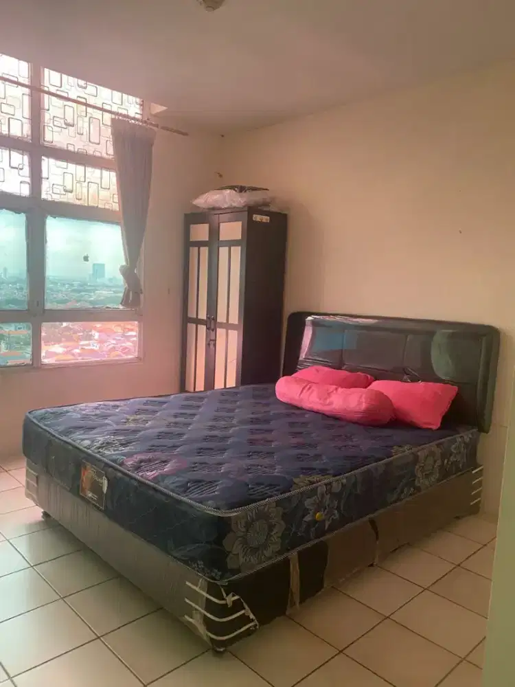 Di sewakan apartmn metropolis Jl. Raya tenggilis no. 127. Surabaya