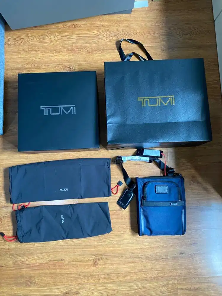 TUMI Alpha Pocket Bag Small - NEW & ORIGINAL (Belum di Emboss)