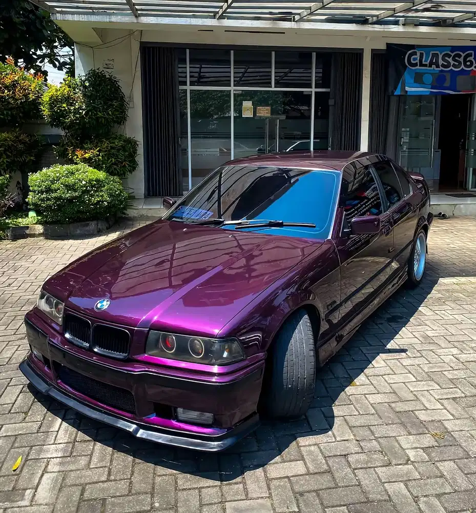 BMW 318i 1997 Bensin