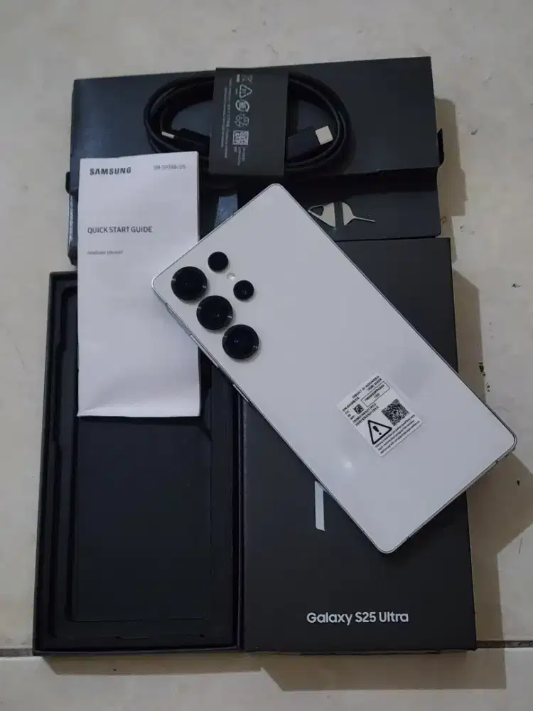 Samsung S25 Ultra 5G 12/256Gb, warna White Silver SEIN, 99,9% Sempurna
