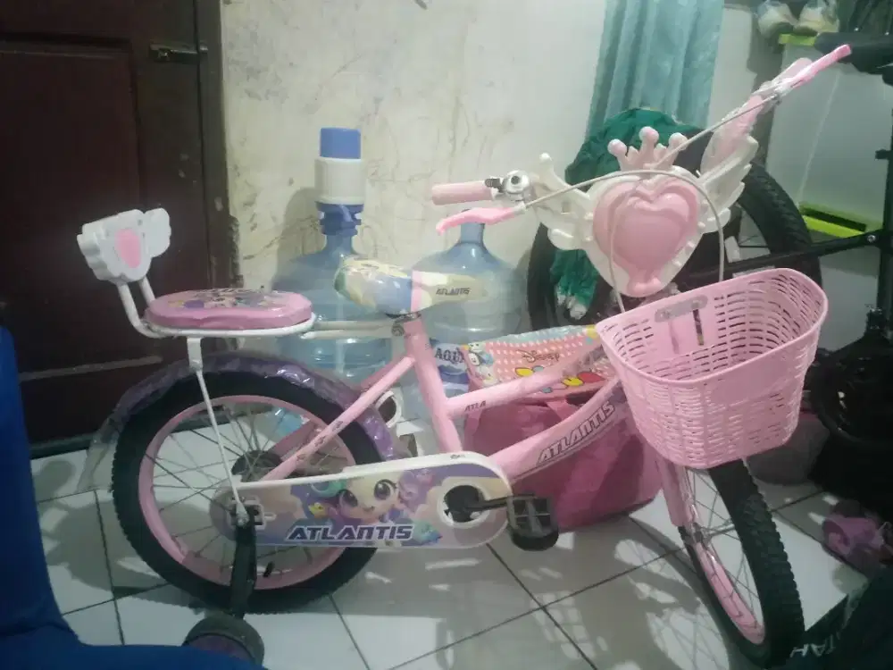 Beli sepedah gratis boneka, mandi bola, storelbayi mainan, rodabayi