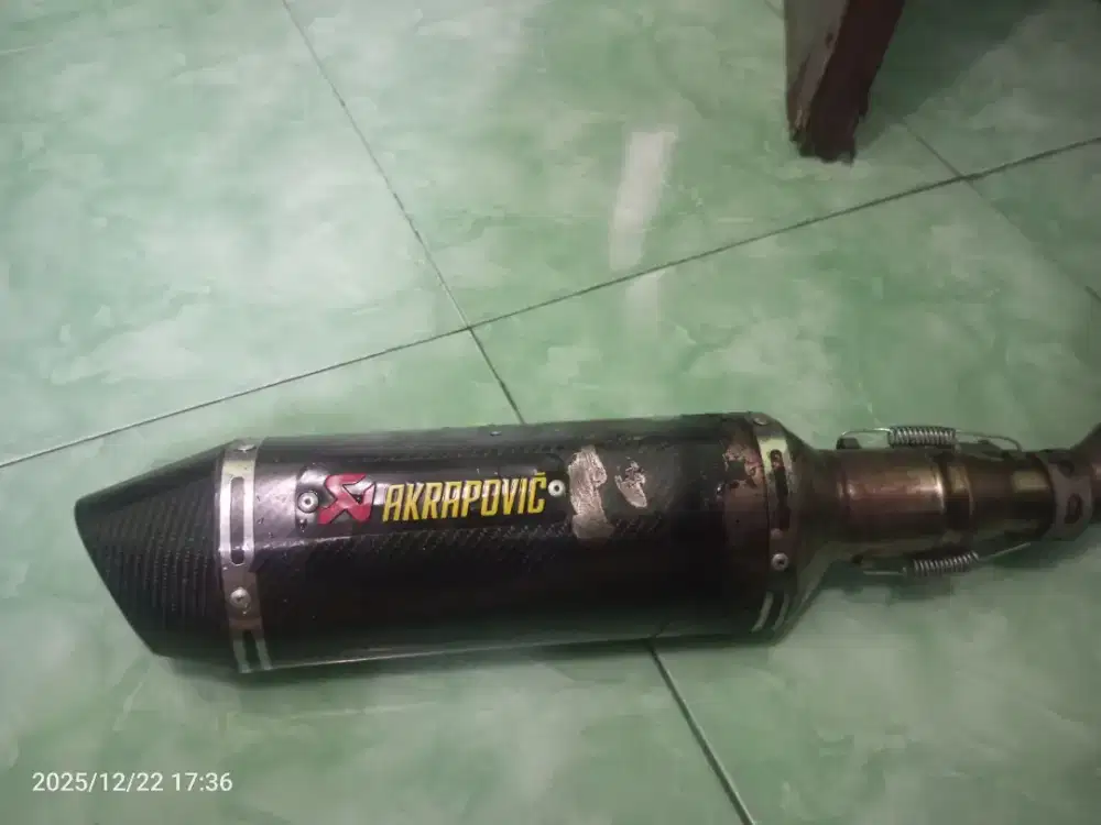 Kenalpot Akrapovic