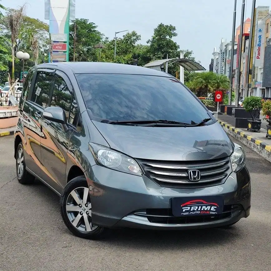 Honda Freed 1.5 PSD Automatic 2011 - LIKE NEW - RECORD RESMI - RAWATAN
