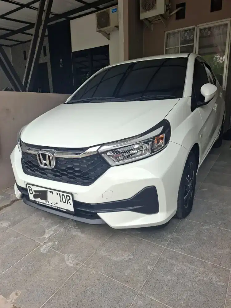 Honda Brio 2024 kilometer rendah 6900 kaya baru