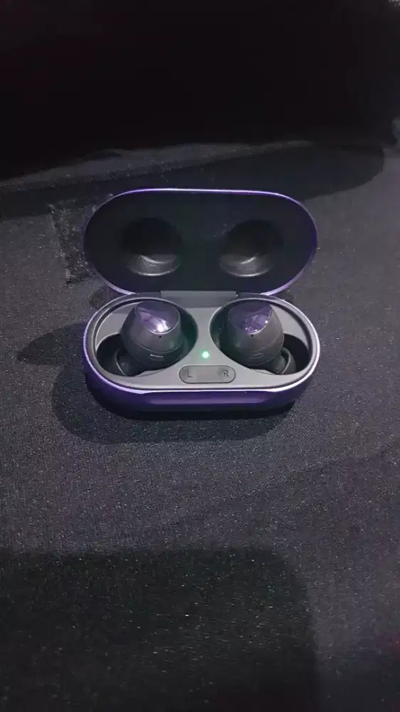 Buds samsung preloved bts