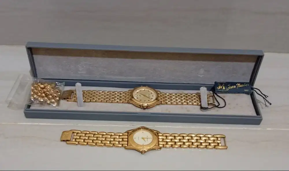 Dijual Murah... Jam Tangan Analog Merk Jean Maurice 2 Buah..