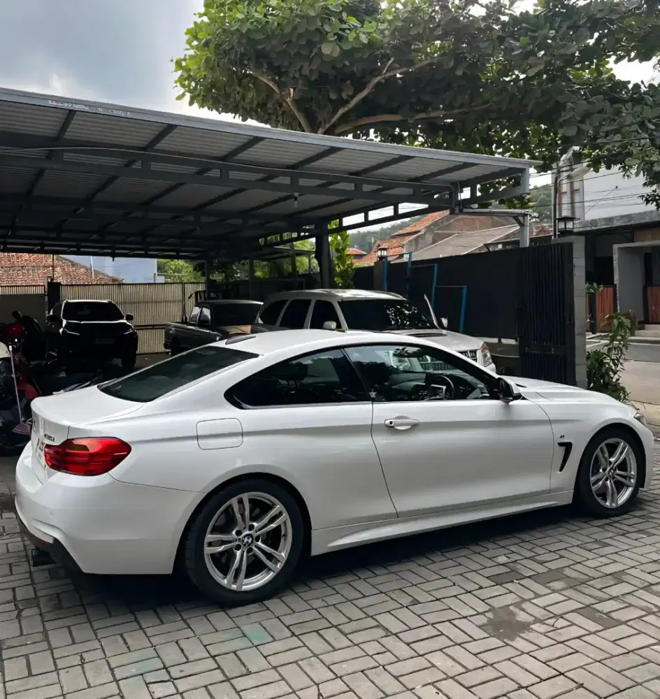 MURAH. BMW 435i COUPE M Sport 2015 f32 cls350 amg 2014