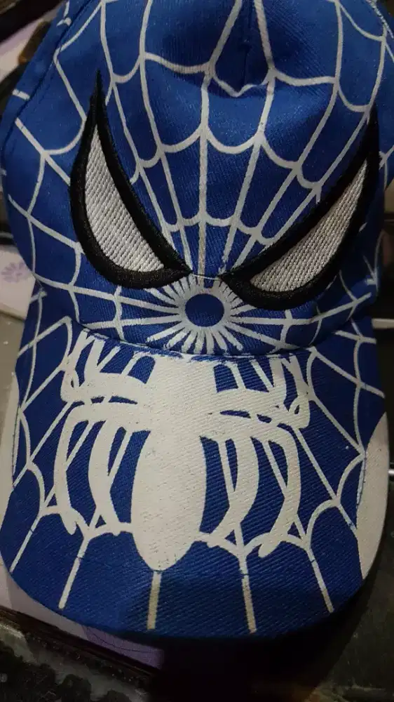 Topi marvel x spiderman