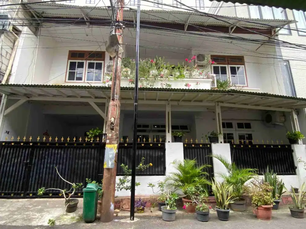 Dijual Rumah Siap Huni dekat Thamrin City Jakarta Pusat