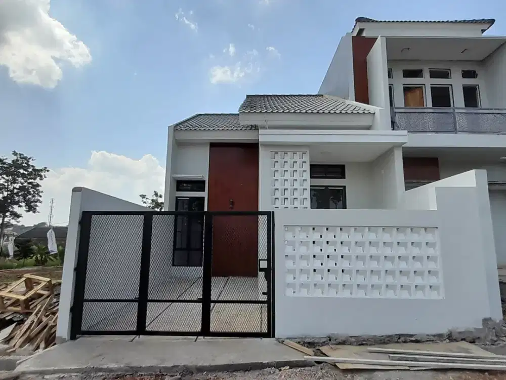 Rumah STRATEGIS 1LT hanya 5 menit Kampus UNDIP Tembalang Semarang