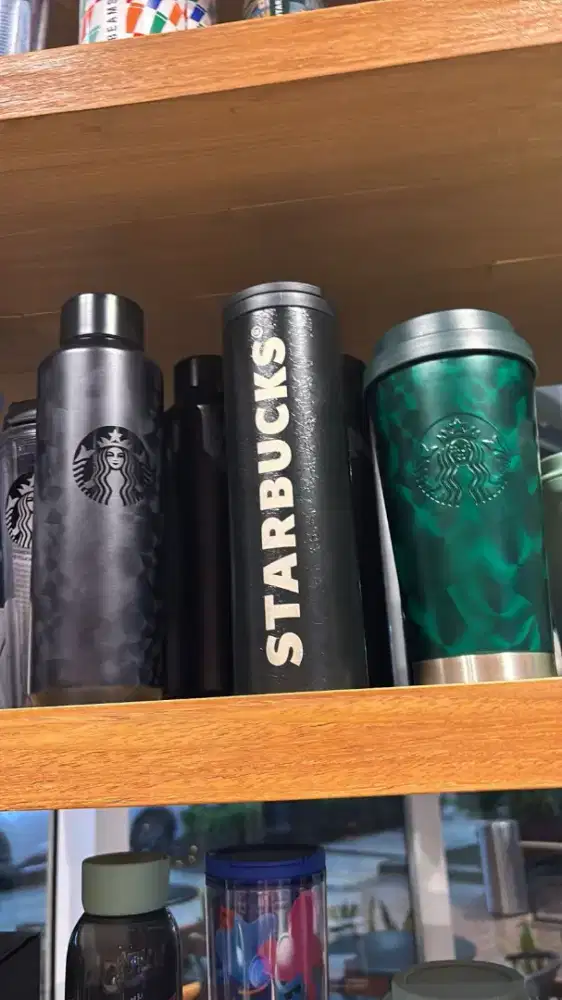 tumbler starbuck like new