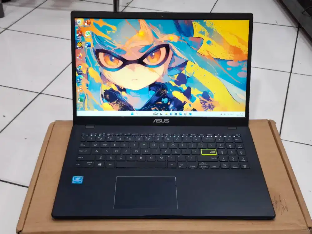 Asus Vivobook E510MA/Intel Celeron N4020/ Ram 4 GB/SDD 512GB + SD 64GB