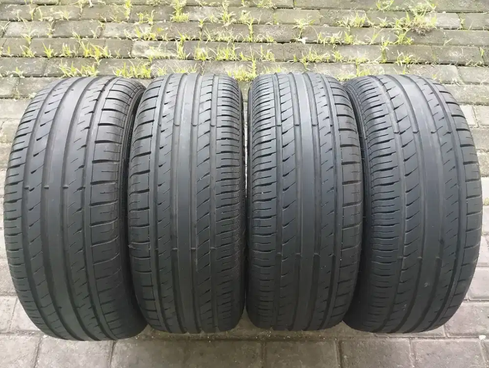 Ban GT CHAMPIRO HPY R16