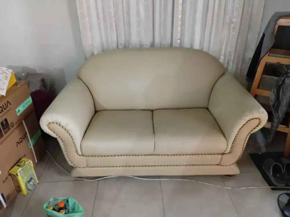 Sofa  besar 2 dudukan