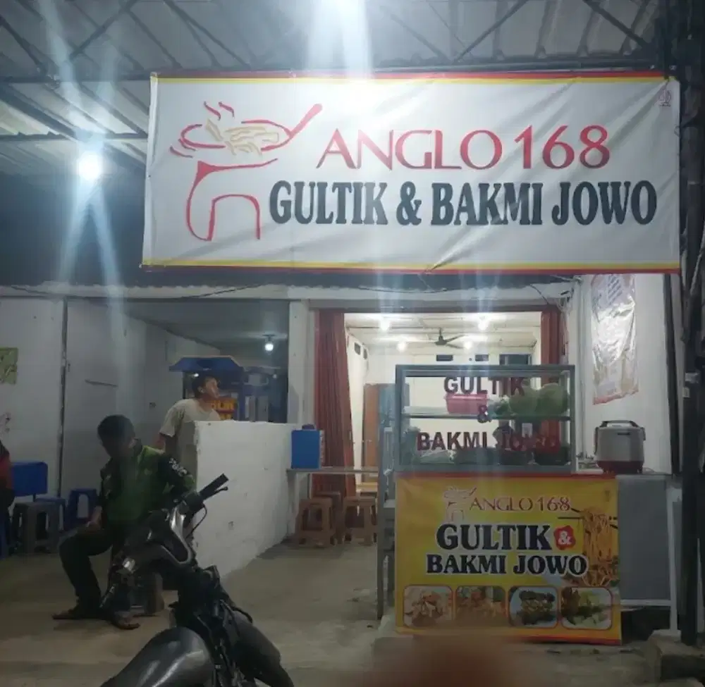 Cari karyawan warung