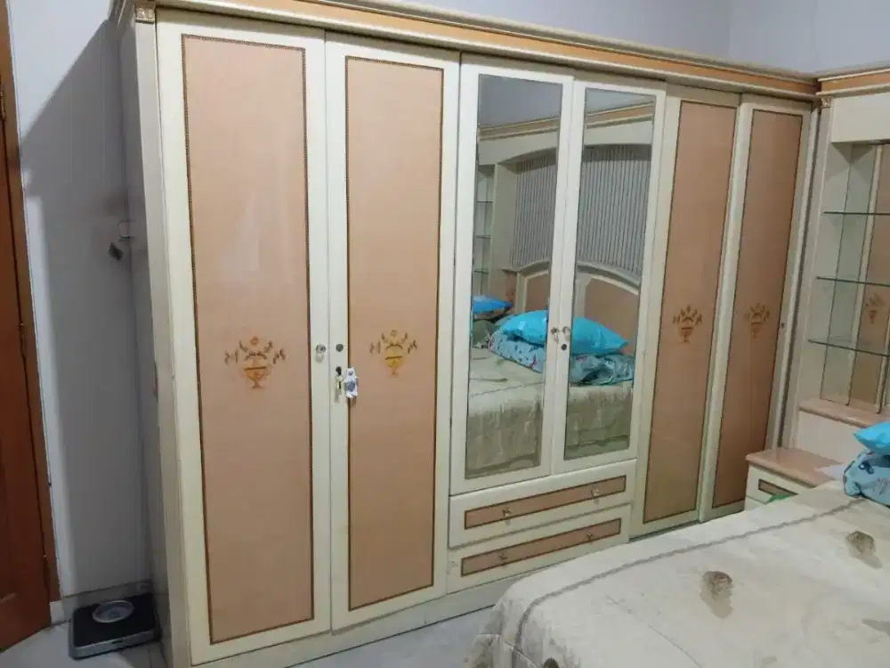 Perlengkapan kamar tidur
