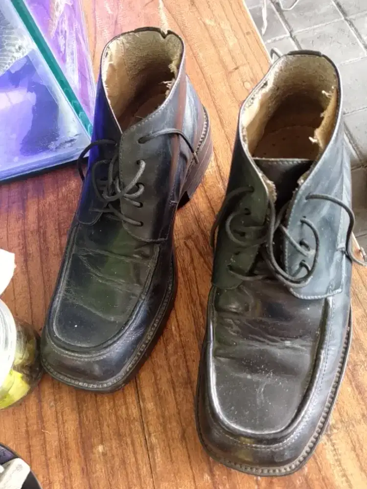 Jual sepatu kulit BUCCHERI original preloved