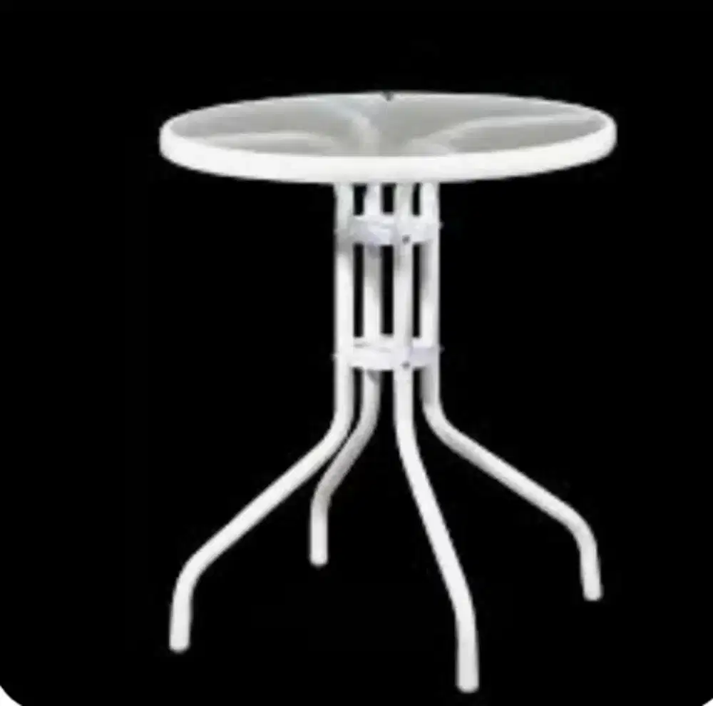 meja nya aja tidak termasuk kursi