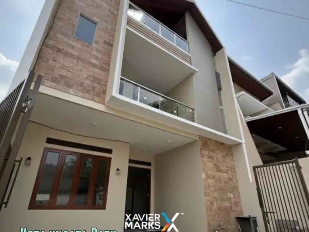 Villa Modern with Private pool dan View Cantik dekat Museum Angkut Batu Malang