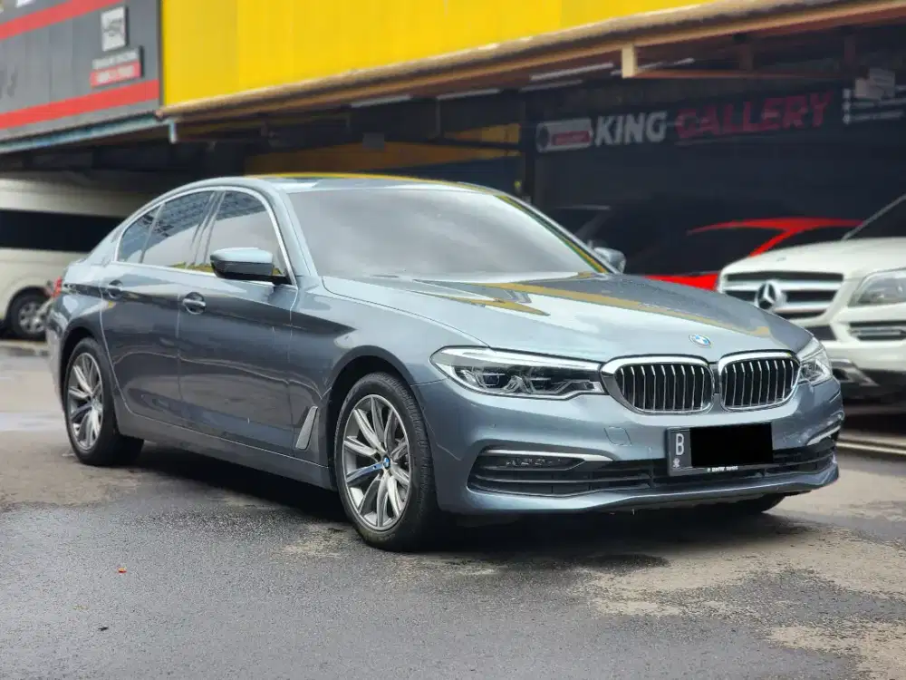 BMW 520i Luxury G30 2020