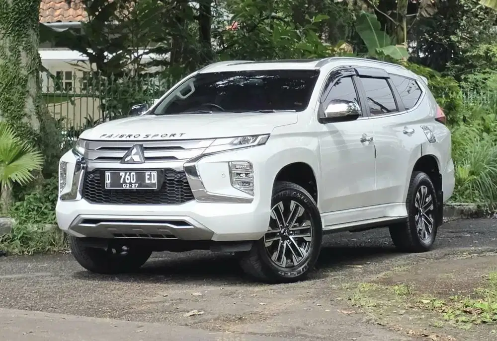 Mitsubishi PAJERO SPORT DAKAR 2.4L AT 2022 LowKM 8rb RECORD BANDUNG