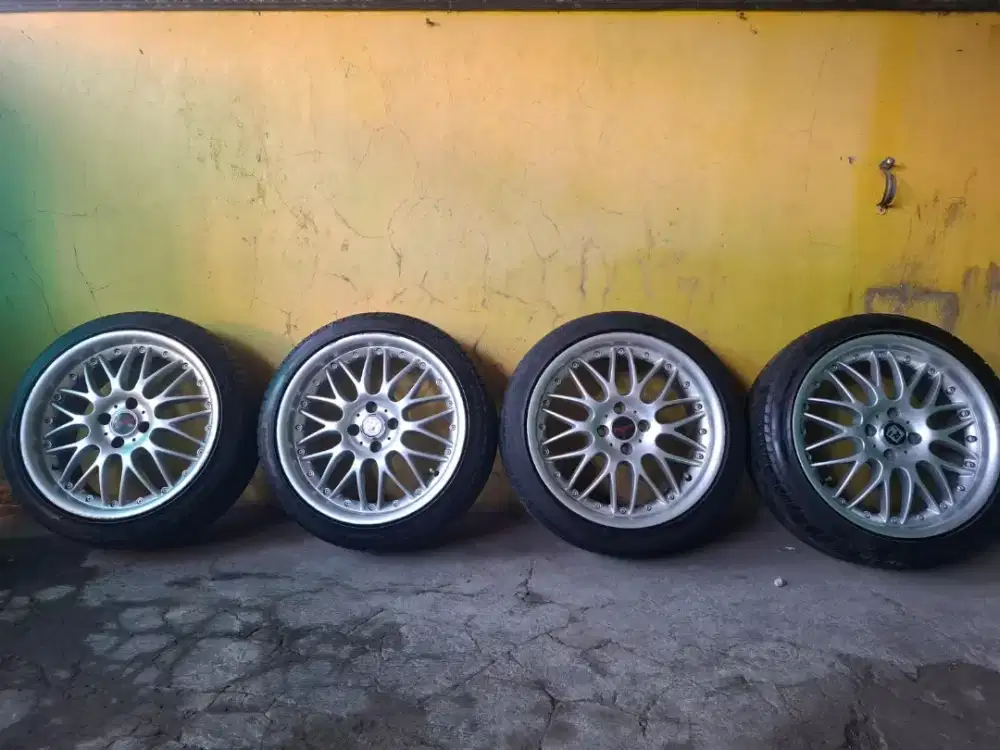 Velg Ring 17 Ban 205/45 tubles