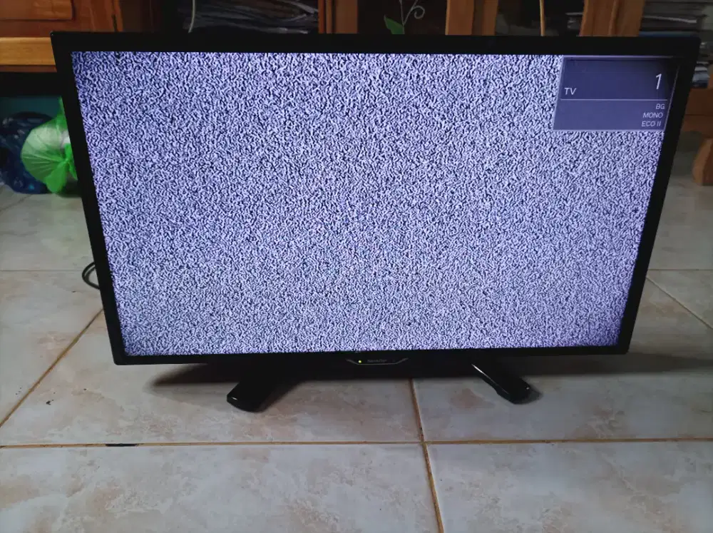 TV LED Sharp 24 in seri  LC-24LE175i