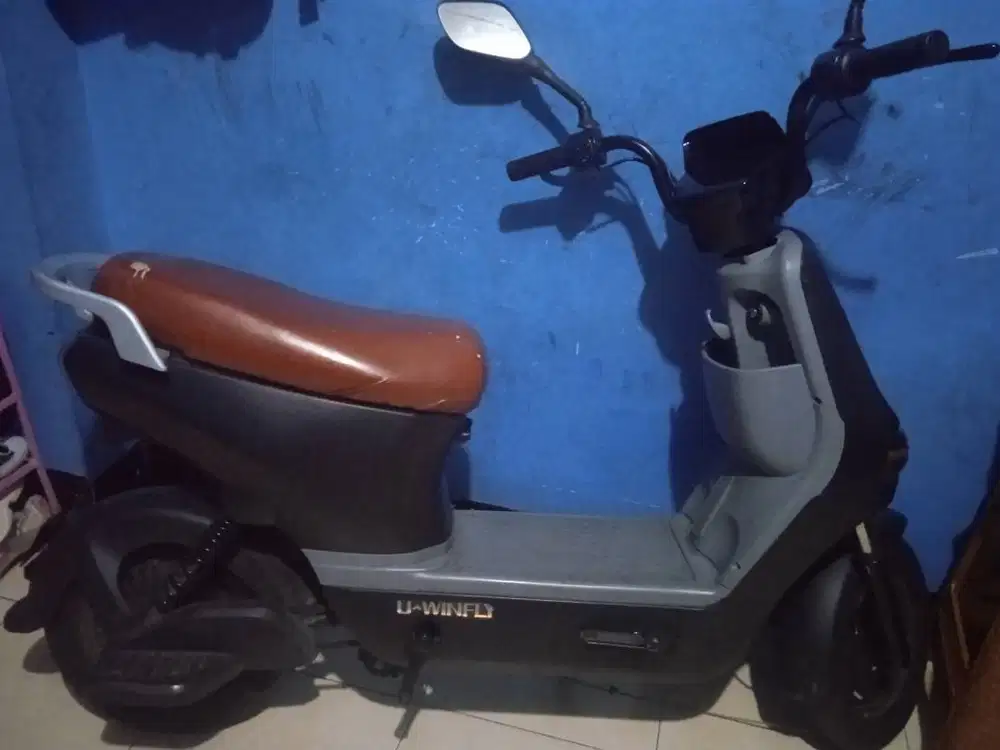 DIJUAL Selis U-WINFLY BEKAS PEMAKAIAN PRIBADI