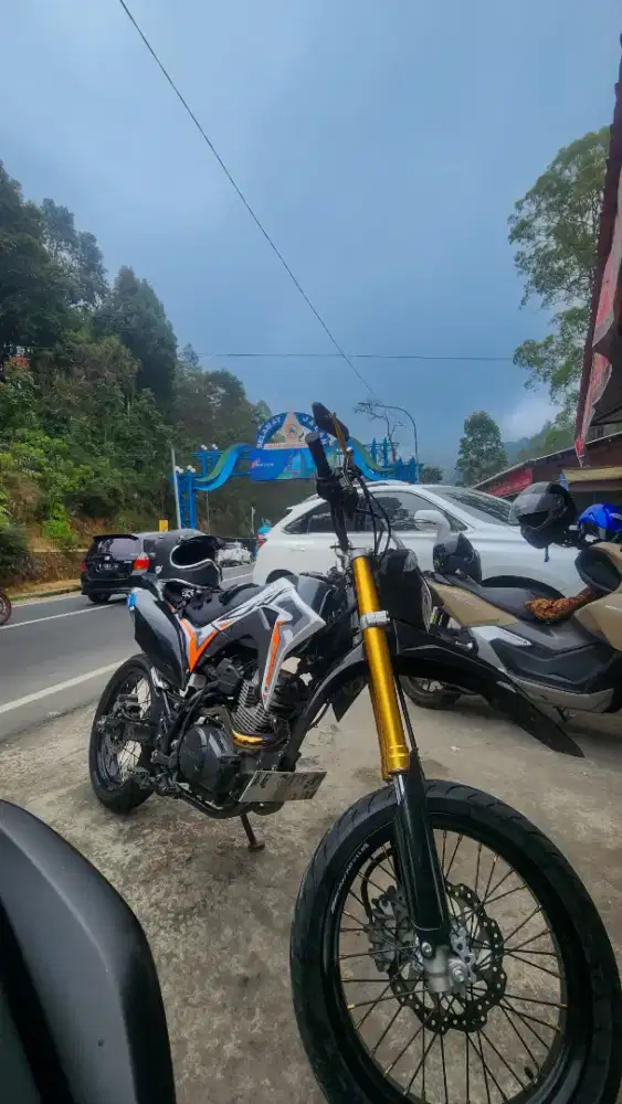 Dijual HONDA CRF150... ISTIMEWA...