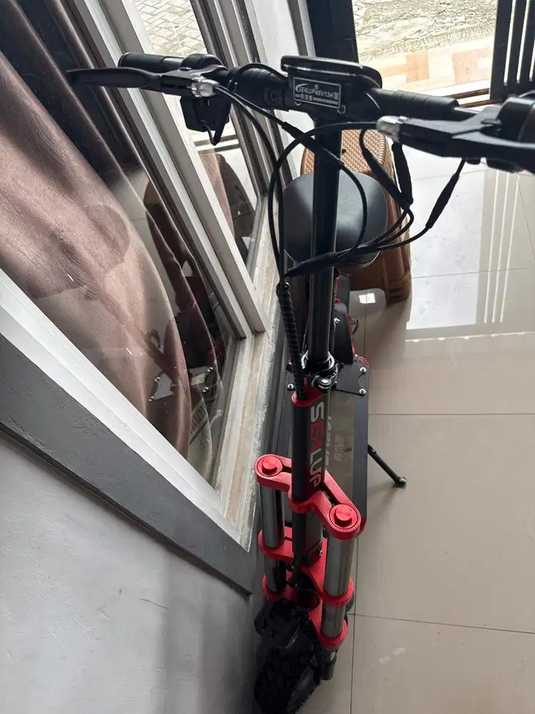 Dijual sekuter listrik sealup