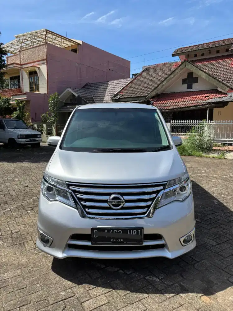 Nissan Serena HWS AT 2016