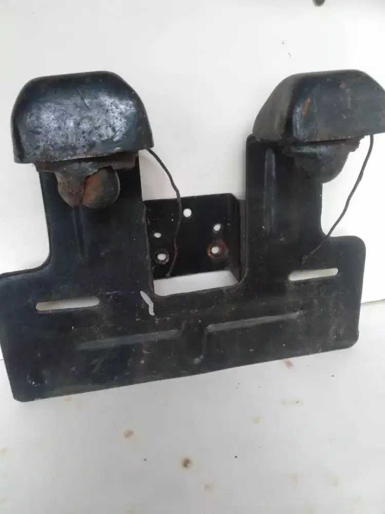 Tatakan plat nopol mobil hardtop, barang langka