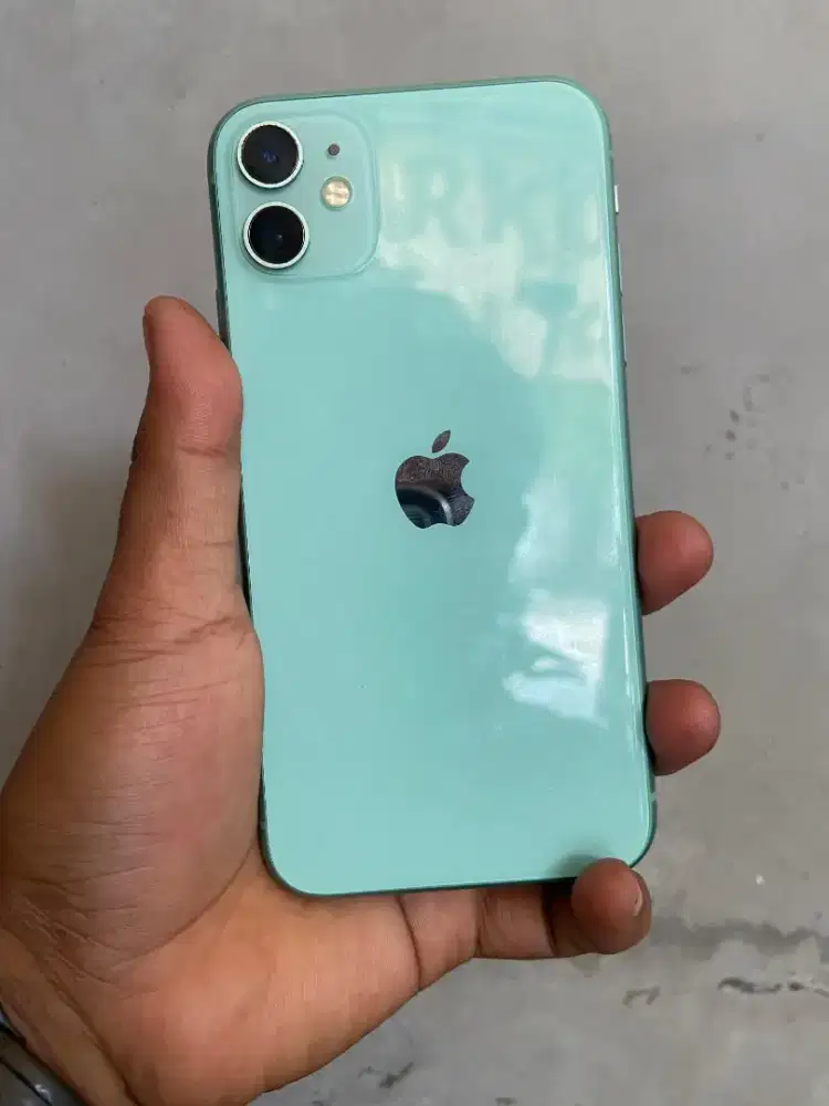 Iphone 11 64 fullset lengkap