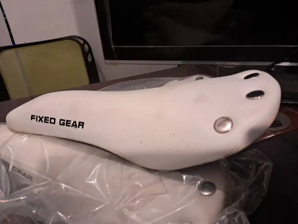 Sadel Fixie Vintage Putih