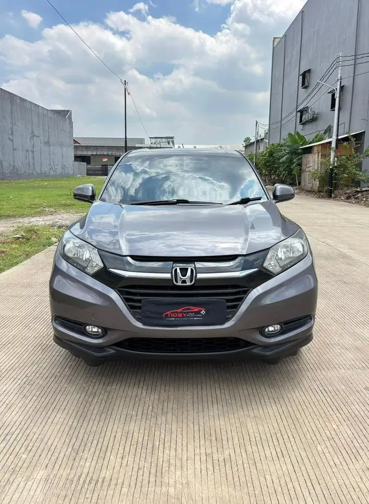 Honda HRV 1.5 E CVT 2016 Automatic ( Abu Abu Metalik )