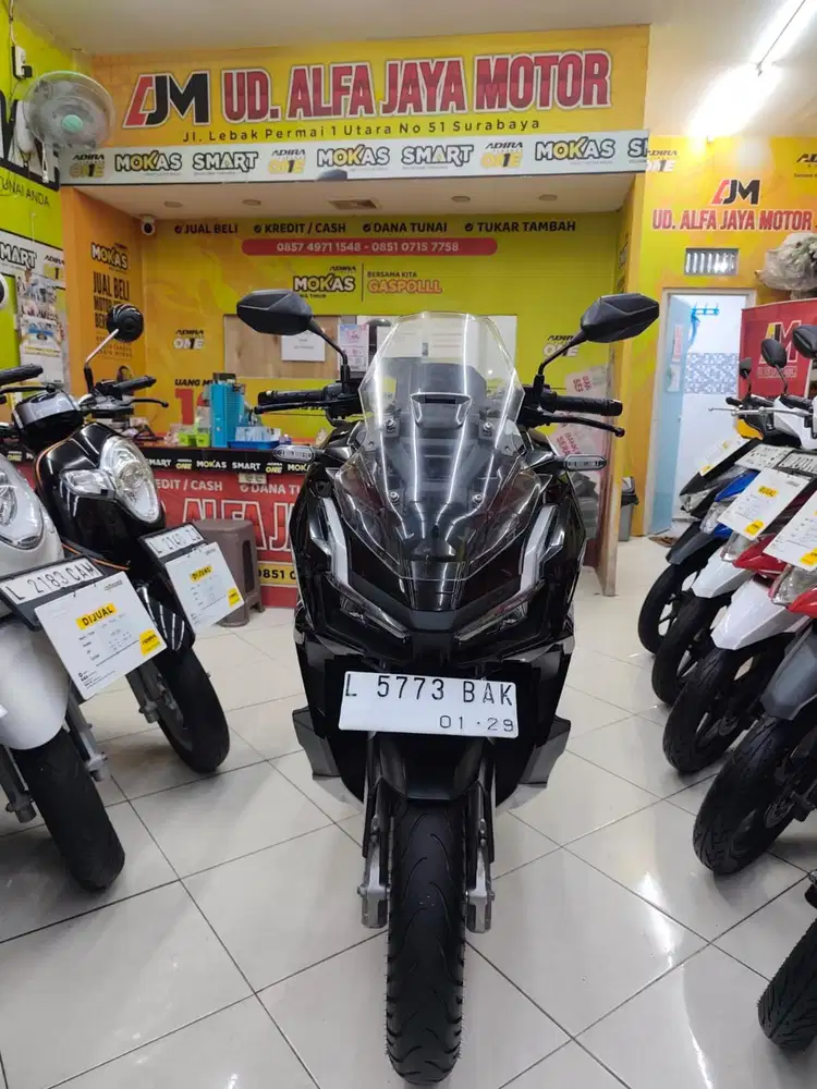 Honda adv 160 tahun 2024