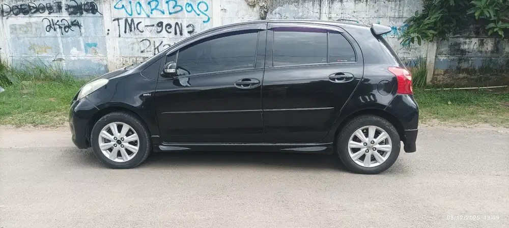 Toyota Yaris 2012 Bensin