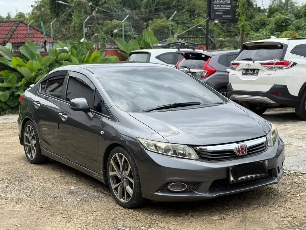 ANTIK HONDA CIVIC FB2 1.8cc matic 2013 km 52rb bener2 macan