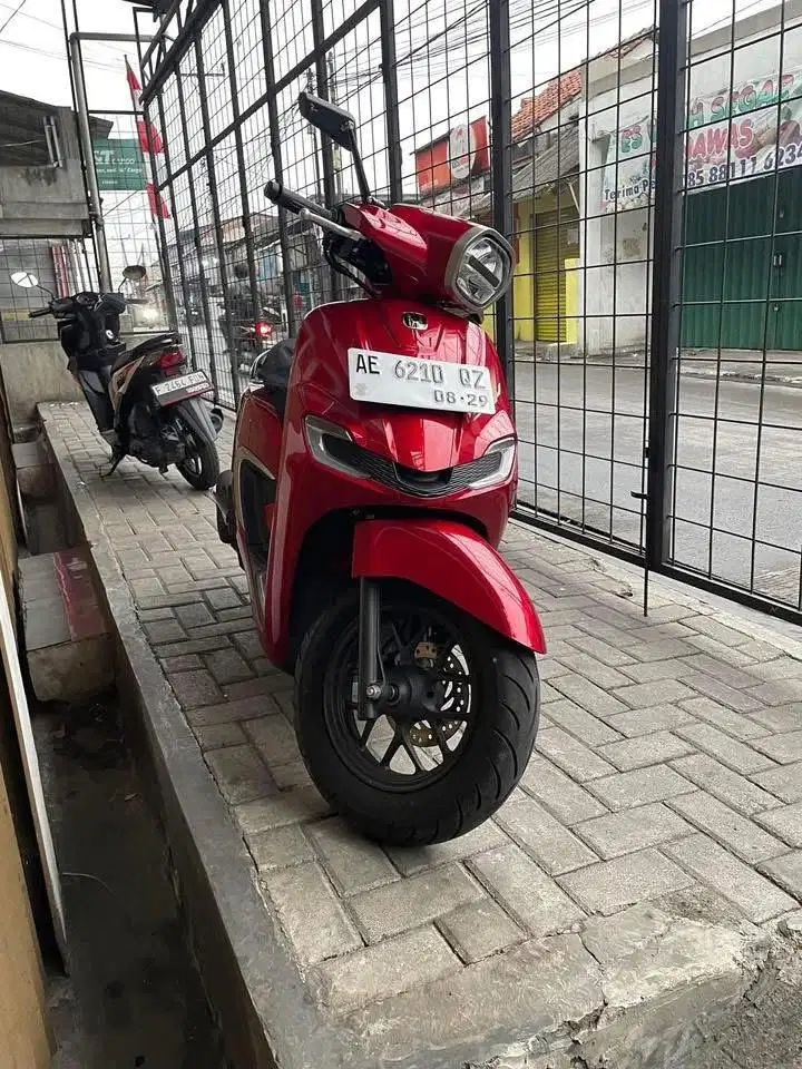 Honda Stylo 160 CBS