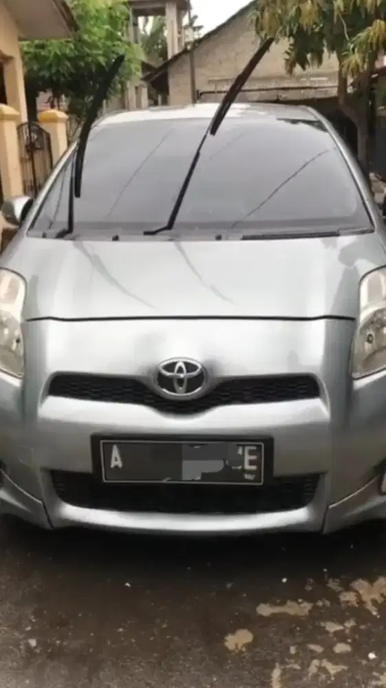Toyota Yaris 2013 Tipe E Manual | KM 63 Ribuan | Terawat | Pribadi