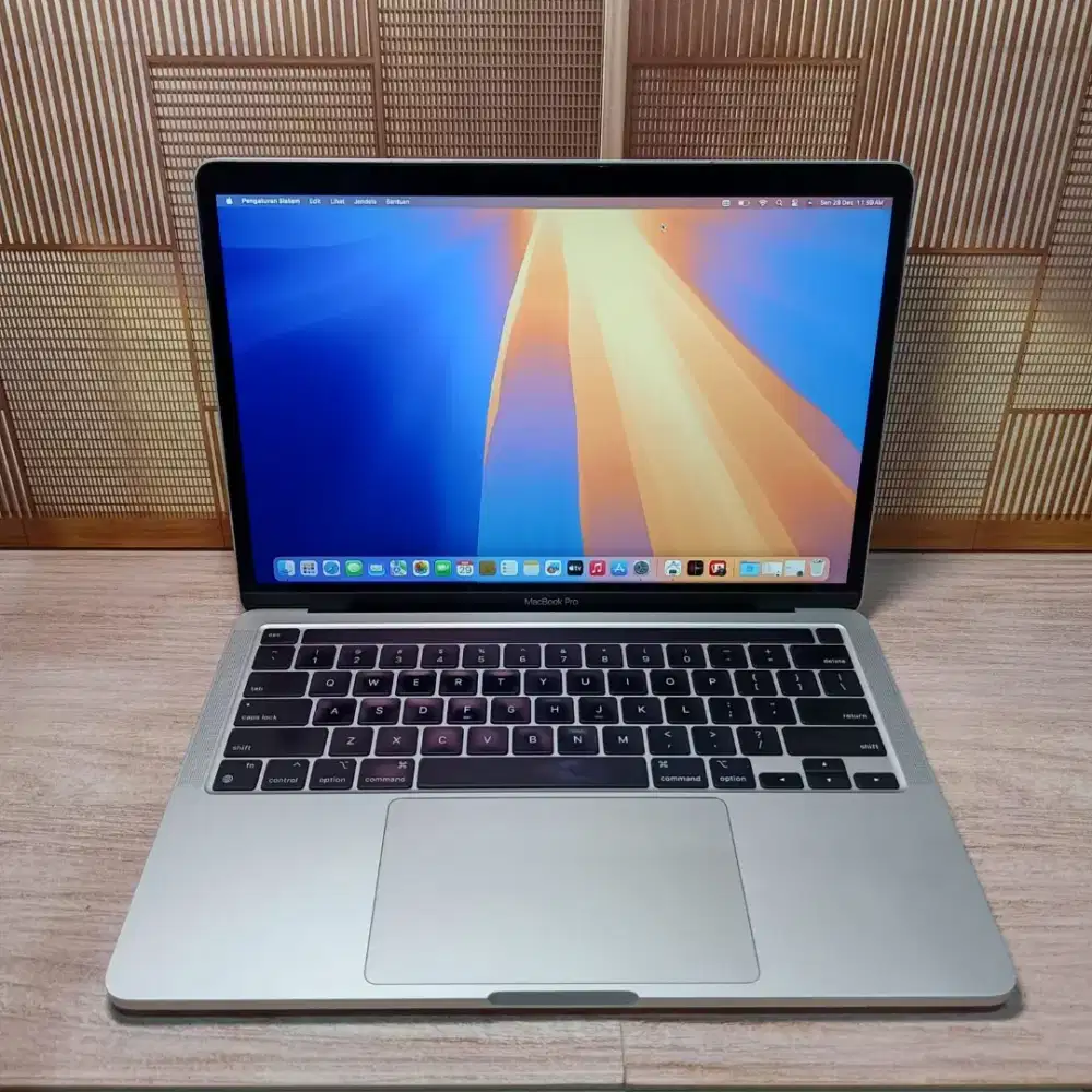MACBOOK PRO M1 Ram 16/256 fungsional 100