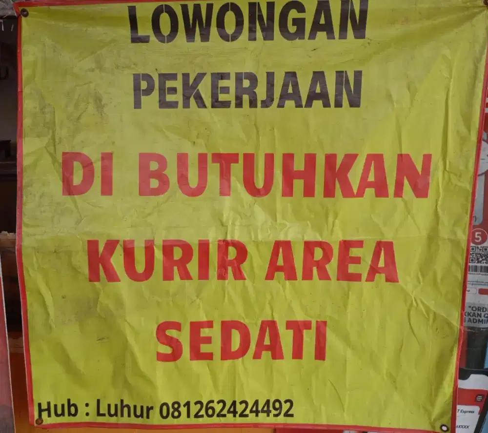 Loker kurir jnt area sedati saja area kecil paket banyak