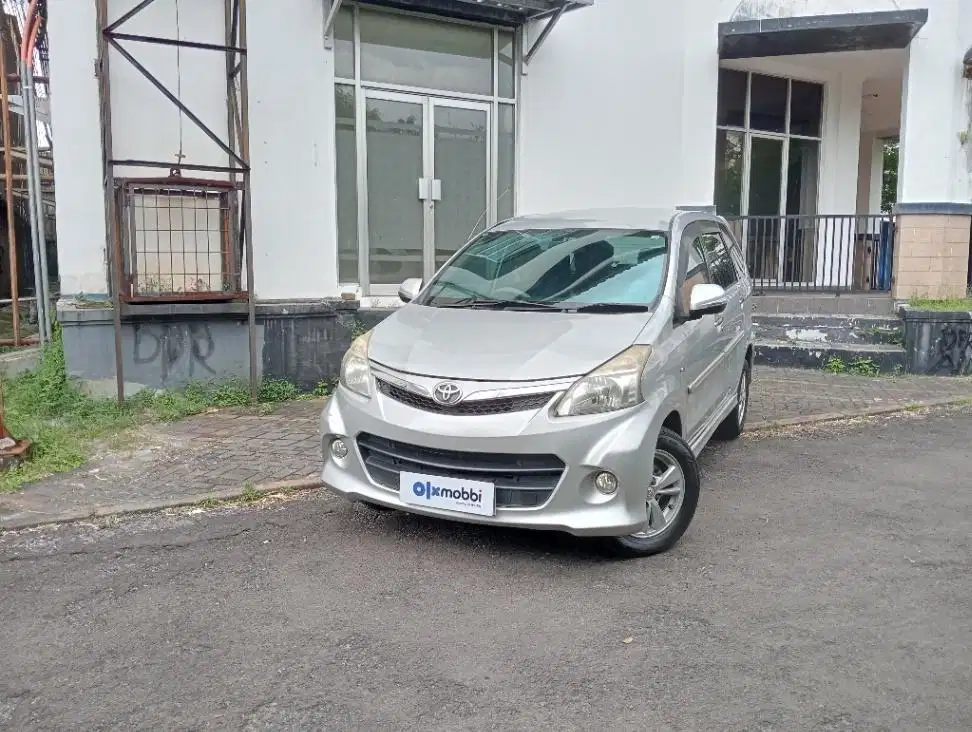 Pajak Panjang - TOYOTA AVANZA 1.5 VELOZ BENSIN A/T 2013 SILVER