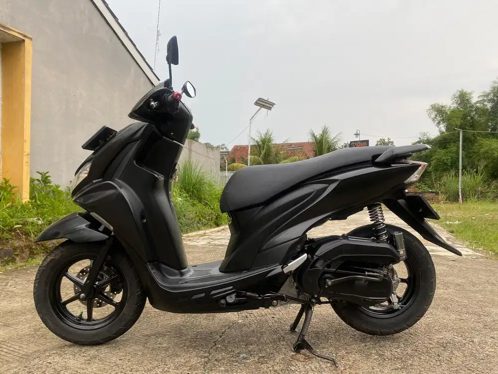 58@:DP:750RB B DEPOK FREEGO 125 HITAM